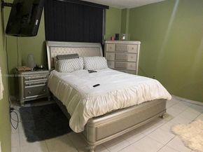 15600 NW 7th Ave 515, Miami FL 33169