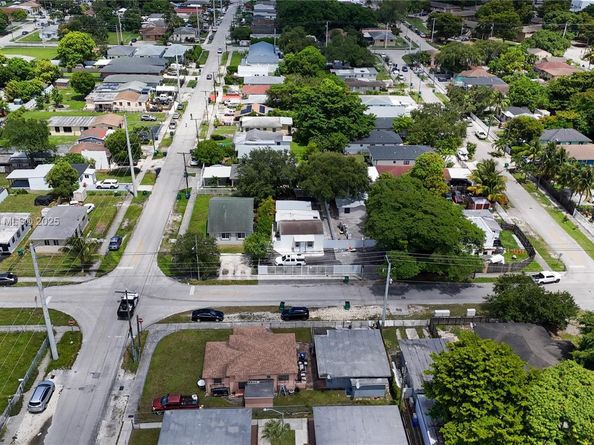 5725 NW 24th Ave, Miami FL 33142