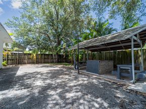 5725 NW 24th Ave, Miami FL 33142