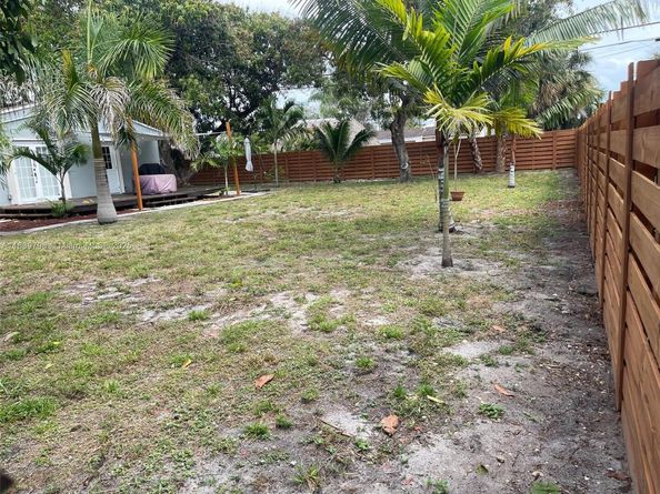 412 SW 16th Ct, Fort Lauderdale FL 33315