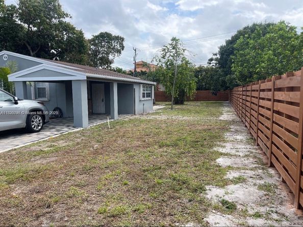 412 SW 16th Ct, Fort Lauderdale FL 33315