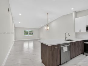 8127 Songbird Ter, Boca Raton FL 33496