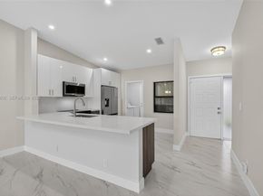 8127 Songbird Ter, Boca Raton FL 33496