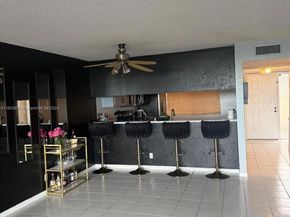 8040 Hampton Blvd 512, North Lauderdale FL 33068