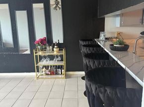8040 Hampton Blvd 512, North Lauderdale FL 33068