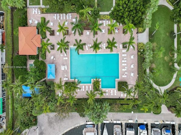 3640 Yacht Club Dr 607, Aventura FL 33180