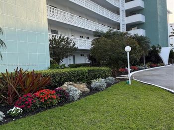 3209 S Ocean Dr