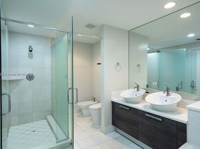 2950 NE 188th St 443, Aventura FL 33180