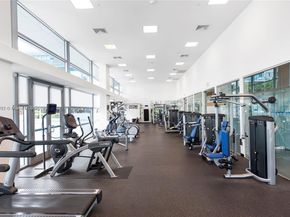 2950 NE 188th St 443, Aventura FL 33180