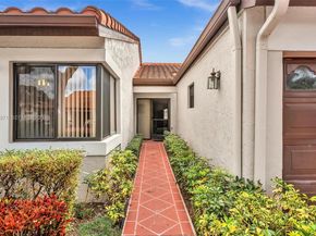 6116 Kings Gate Cir, Delray Beach FL 33484