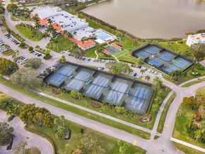 6116 Kings Gate Cir, Delray Beach FL 33484