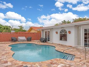 1232 SW 132nd Ct, Miami FL 33184