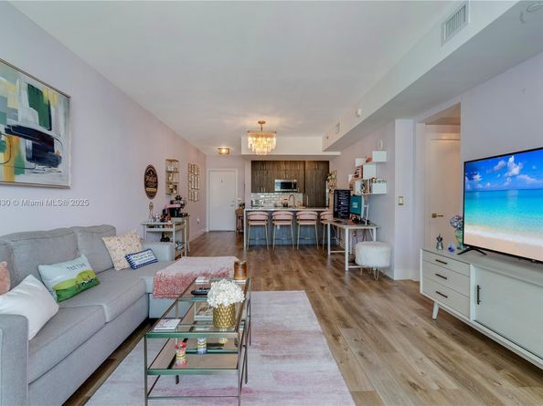 951 Brickell Ave 3601, Miami FL 33131