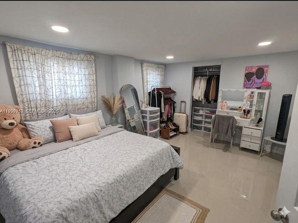 442 NE 162nd St, Miami FL 33162