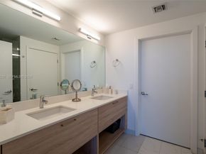 16385 Biscayne Blvd 2707, North Miami Beach FL 33160