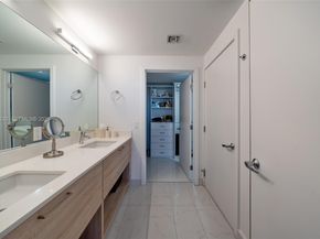 16385 Biscayne Blvd 2707, North Miami Beach FL 33160