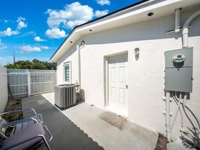 16125 NW 28th Pl, Miami Gardens FL 33054