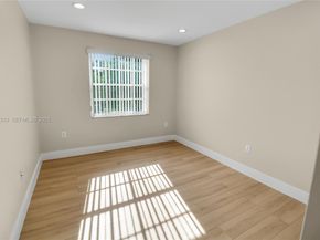 652 NW 133rd Dr, Plantation FL 33325