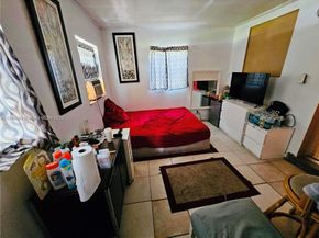 2540 NW 15th St, Fort Lauderdale FL 33311
