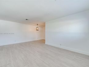 8048 SW 80 Av D4, Miami FL 33143