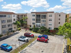 2821 Somerset Dr 302, Lauderdale Lakes FL 33311