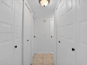 2821 Somerset Dr 302, Lauderdale Lakes FL 33311