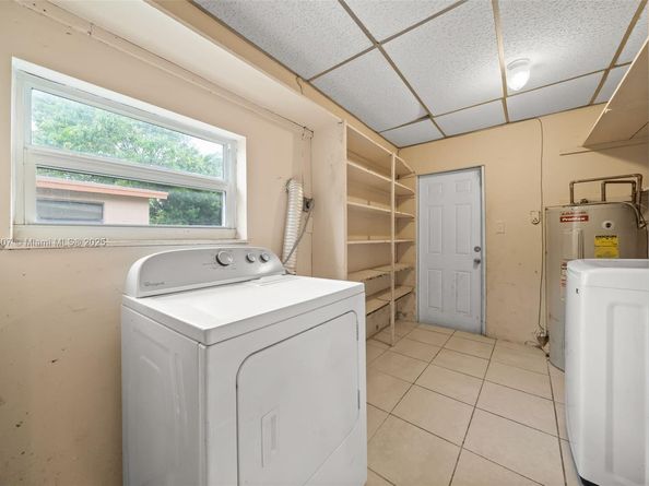 1512 NW 16th Ln, Fort Lauderdale FL 33311