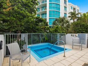 110 Washington Ave 2420, Miami Beach FL 33139