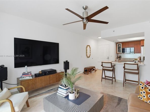 110 Washington Ave 2420, Miami Beach FL 33139