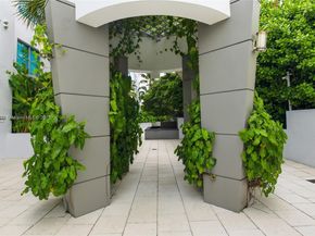 110 Washington Ave 2420, Miami Beach FL 33139