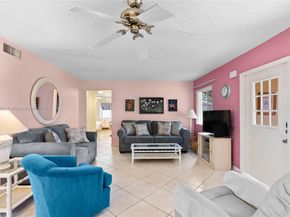 336 Pine Ridge Cir B1, Green Acres FL 33463