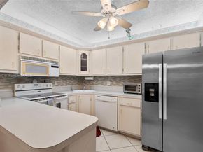 336 Pine Ridge Cir B1, Green Acres FL 33463