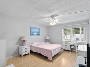 336 Pine Ridge Cir B1, Green Acres FL 33463