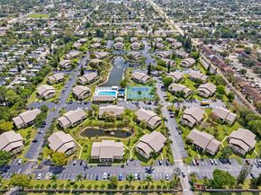 336 Pine Ridge Cir B1, Green Acres FL 33463