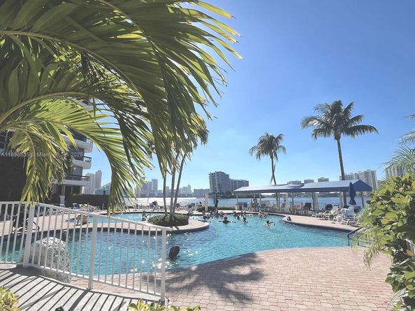 3530 Mystic Pointe Dr 1711, Aventura FL 33180
