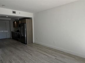 121 NE 34th St 1103, Miami FL 33137