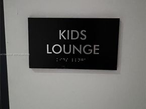 121 NE 34th St 1103, Miami FL 33137