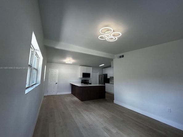530 NW 30th Ave, Fort Lauderdale FL 33311