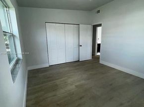 530 NW 30th Ave, Fort Lauderdale FL 33311