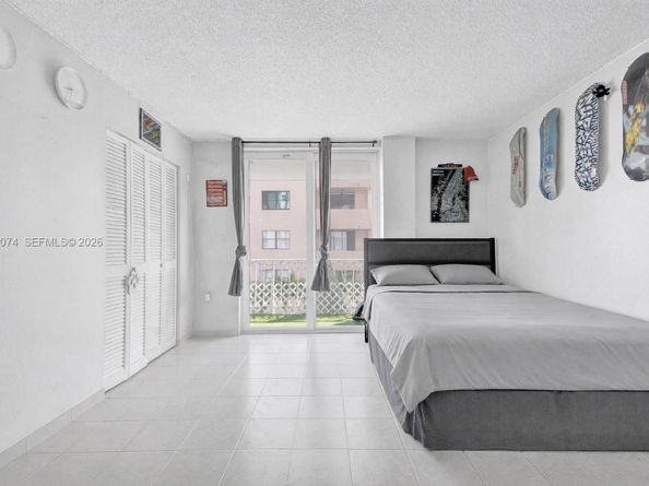 7133 Bay Dr 305, Miami Beach FL 33141