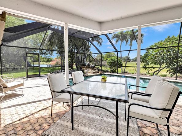 5706 Guava Dr, Tamarac FL 33319