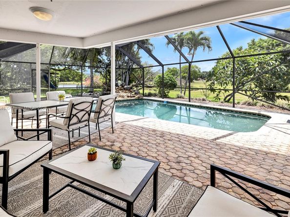 5706 Guava Dr, Tamarac FL 33319