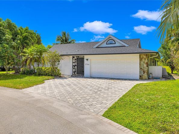 5706 Guava Dr, Tamarac FL 33319