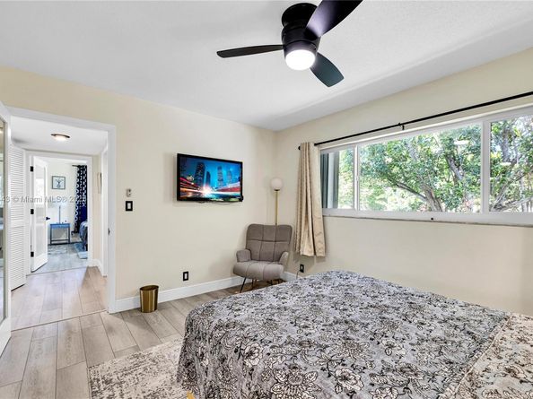 5706 Guava Dr, Tamarac FL 33319