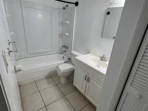 4116 NW 88th Ave 104, Coral Springs FL 33065