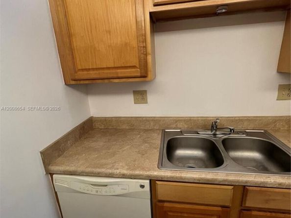 4116 NW 88th Ave 104, Coral Springs FL 33065