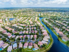 5305 NW 126th Dr, Coral Springs FL 33076