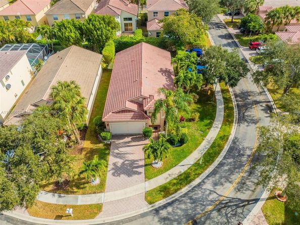 5305 NW 126th Dr, Coral Springs FL 33076