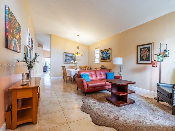 5305 NW 126th Dr, Coral Springs FL 33076