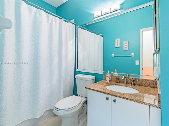 5305 NW 126th Dr, Coral Springs FL 33076